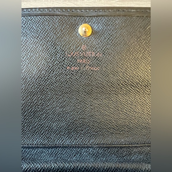 Louis Vuitton Black Epi Wallet - Picture 3 of 11